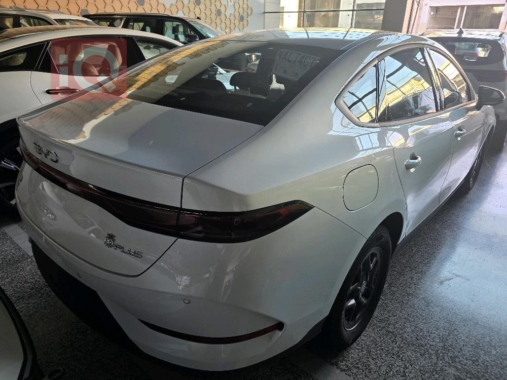 بي واي دي Qin Plus